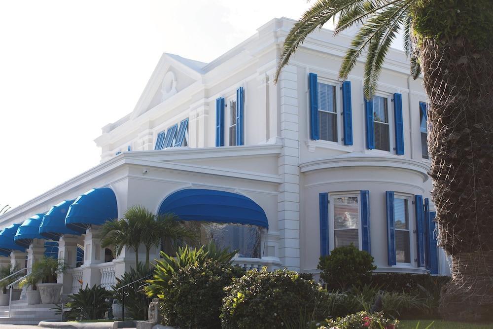Rosedon Hotel Pembroke Bagian luar foto