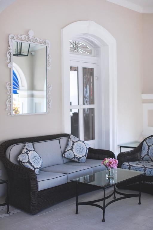 Rosedon Hotel Pembroke Bagian luar foto