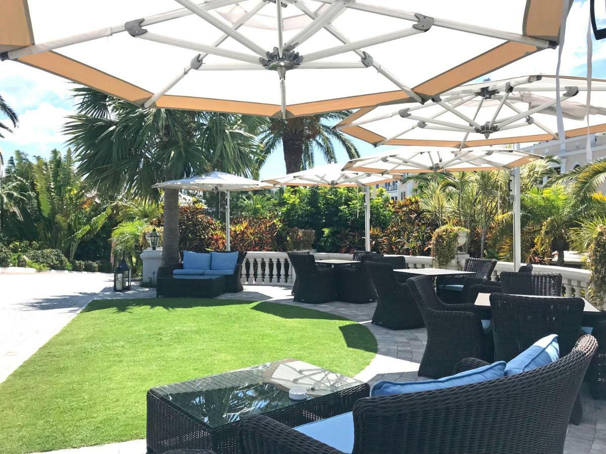 Rosedon Hotel Pembroke Bagian luar foto
