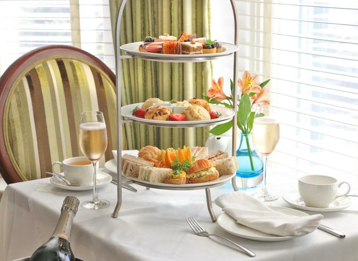 Rosedon Hotel Pembroke Bagian luar foto